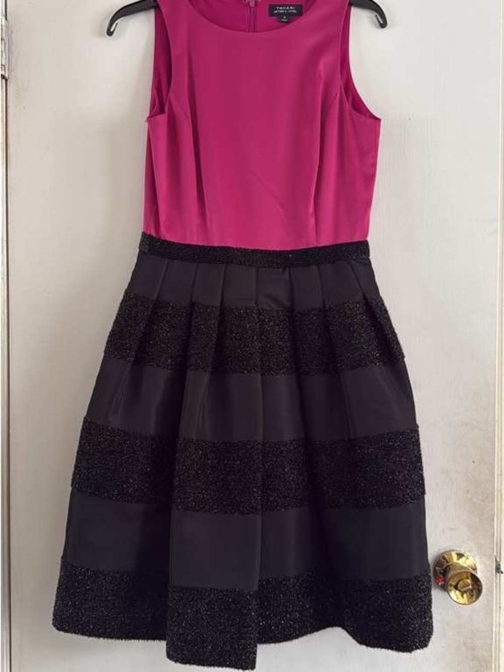 Tahari Fuchsia & Black Fit-and-Flare Party Dress – Size 4 – New Without Tags